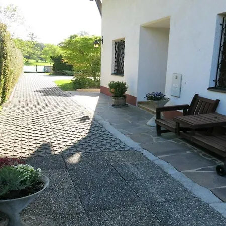 Wessely Am Golfplatz Lans شقة *