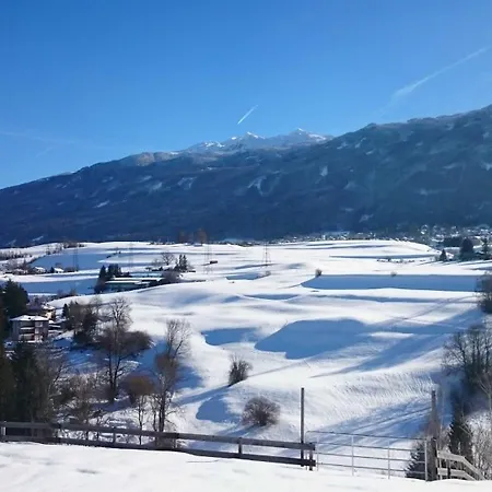 Wessely Am Golfplatz Lans شقة *